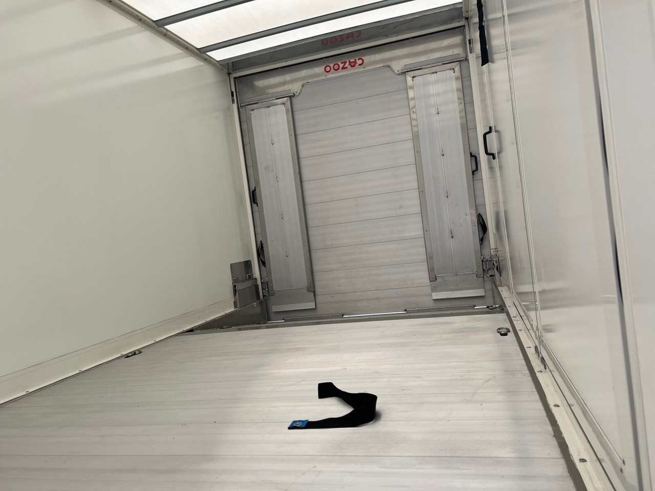 Mercedes-Benz Sprinter 516 FG 4x2 Sprinter 516 FG 4x2, MBUX, Autotransporter Comear - Kravas mikroautobuss: foto 4 Mercedes-Benz Sprinter 516 FG 4x2 Sprinter 516 FG 4x2, MBUX, Autotransporter Comear - Kravas mikroautobuss: foto 4