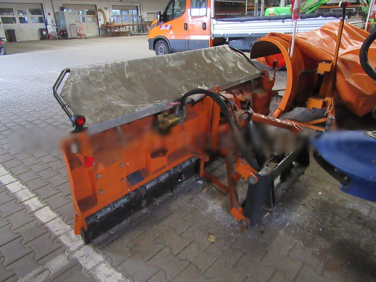 Pacēlājs ar āķi Mitsubishi Canter Fuso 6C18 4x4 Canter Fuso 6C18 4x4, Winterdienstausstattung, AJK HL 5-3.150 City-Abroller: foto 6 Pacēlājs ar āķi Mitsubishi Canter Fuso 6C18 4x4 Canter Fuso 6C18 4x4, Winterdienstausstattung, AJK HL 5-3.150 City-Abroller: foto 6