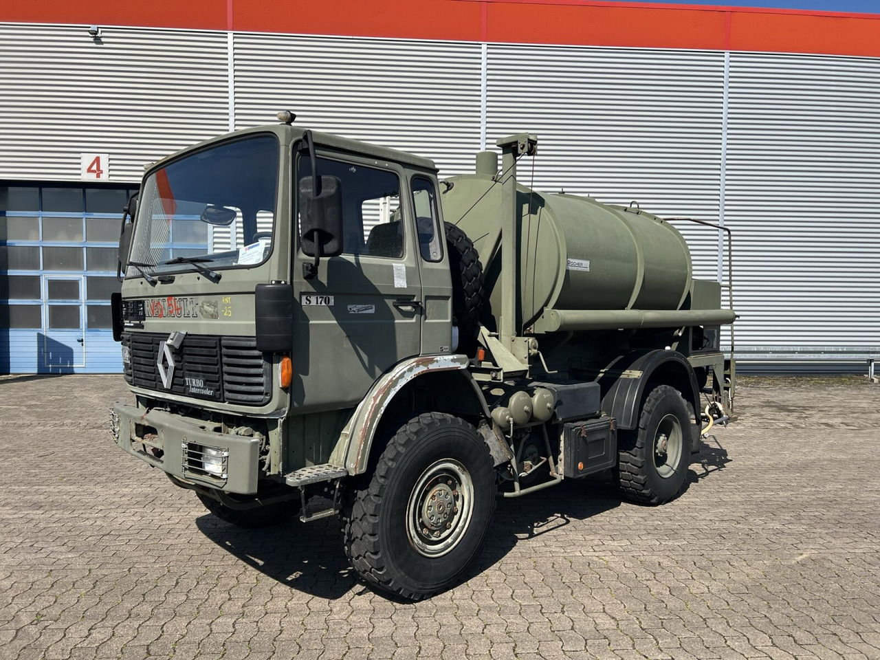 Renault Midliner S170 4x4 Midliner S170 4x4, 6000l Wassertank - Autocisterna: foto 1 Renault Midliner S170 4x4 Midliner S170 4x4, 6000l Wassertank - Autocisterna: foto 1