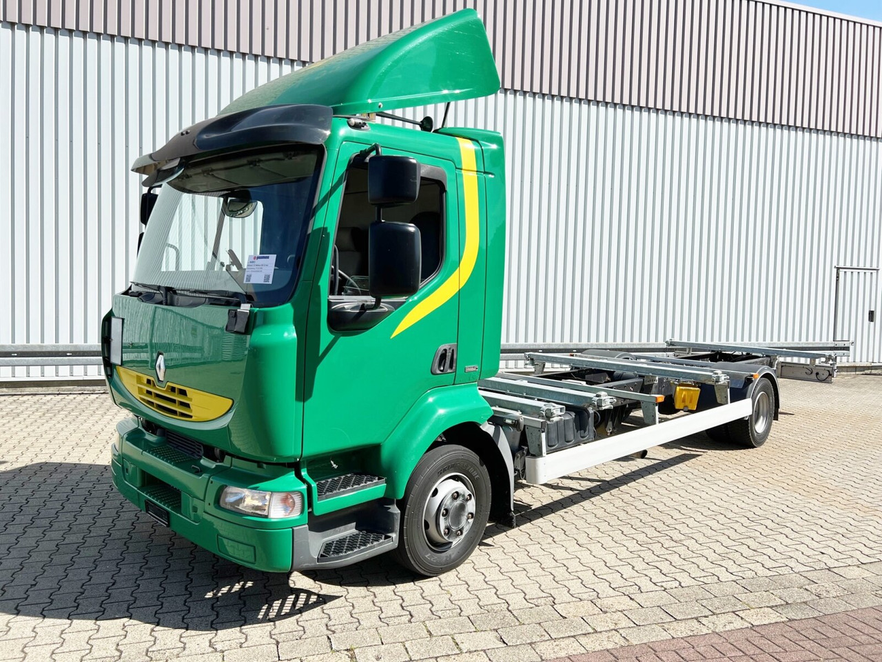 Renault Midlum 220.12 4x2 Midlum 220.12 4x2, BDF verschiedene Größen - Šasija kravas automašīna: foto 1 Renault Midlum 220.12 4x2 Midlum 220.12 4x2, BDF verschiedene Größen - Šasija kravas automašīna: foto 1