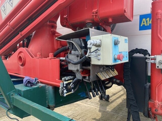 SCHELLING 504 H 22 SCHELLING 504 H 22 mit Kran Ferrari 708, 7m/t - Bortu puspiekabe/ Platforma: foto 3 SCHELLING 504 H 22 SCHELLING 504 H 22 mit Kran Ferrari 708, 7m/t - Bortu puspiekabe/ Platforma: foto 3