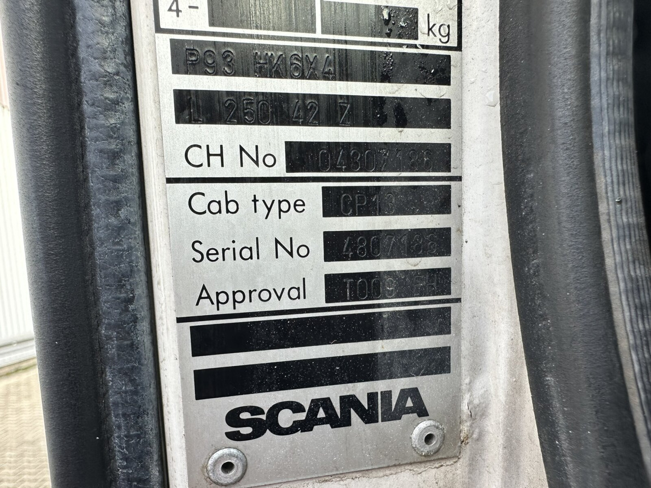 Scania P93 HK 250 6x4L P93 HK 250 6x4L - Šasija kravas automašīna: foto 2 Scania P93 HK 250 6x4L P93 HK 250 6x4L - Šasija kravas automašīna: foto 2