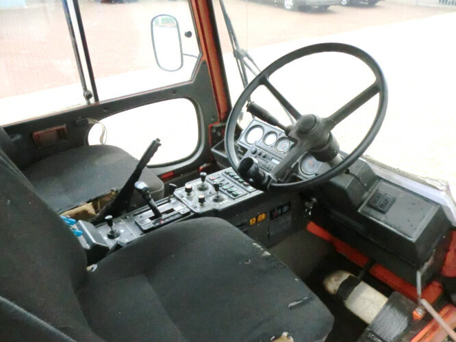 Ielu tīrīšanas mašīna Schmidt - SK153SX: foto 11