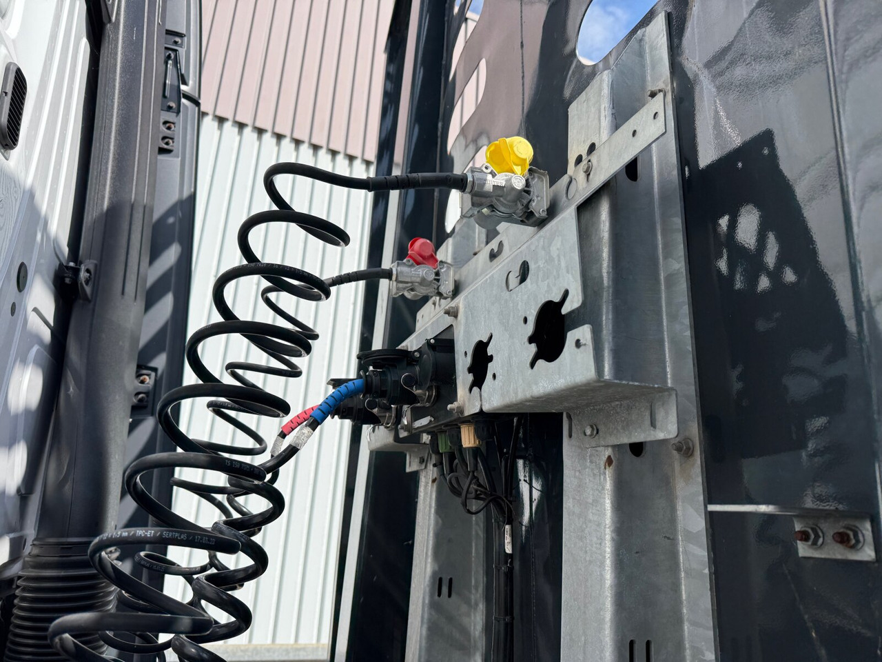 Schwarzmüller 3-Achs Holzauflieger 3-Achs Holzauflieger, Liftachse, MEHRFACH VORHANDEN! - Kokvedēja puspiekabe: foto 2 Schwarzmüller 3-Achs Holzauflieger 3-Achs Holzauflieger, Liftachse, MEHRFACH VORHANDEN! - Kokvedēja puspiekabe: foto 2