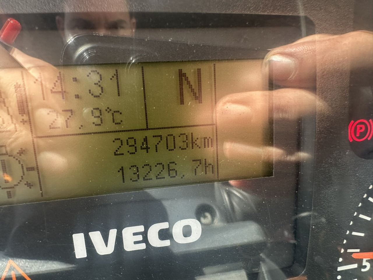 Trakker AD190T33WP 4x4 Trakker AD190T33WP 4x4, Winterdienstausstattung - Šasija kravas automašīna: foto 2 Trakker AD190T33WP 4x4 Trakker AD190T33WP 4x4, Winterdienstausstattung - Šasija kravas automašīna: foto 2