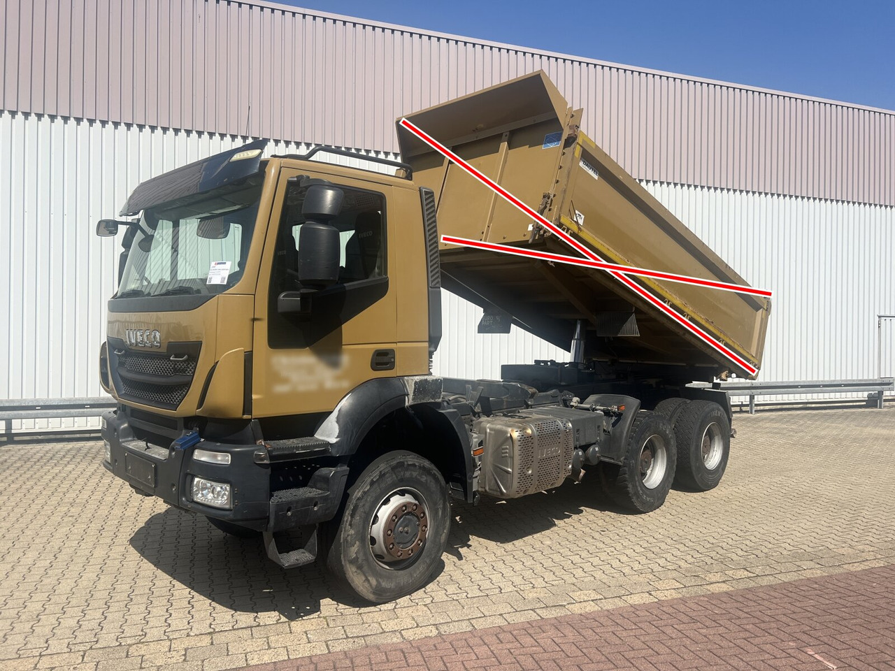 Trakker AD260T45W 6x6 Trakker AD260T45W 6x6 - Šasija kravas automašīna: foto 1 Trakker AD260T45W 6x6 Trakker AD260T45W 6x6 - Šasija kravas automašīna: foto 1