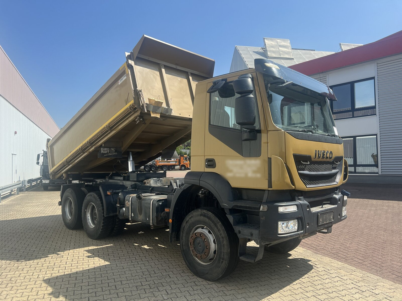 Kravas automašīna pašizgāzējs Trakker AD260T45W 6x6 Trakker AD260T45W 6x6: foto 10