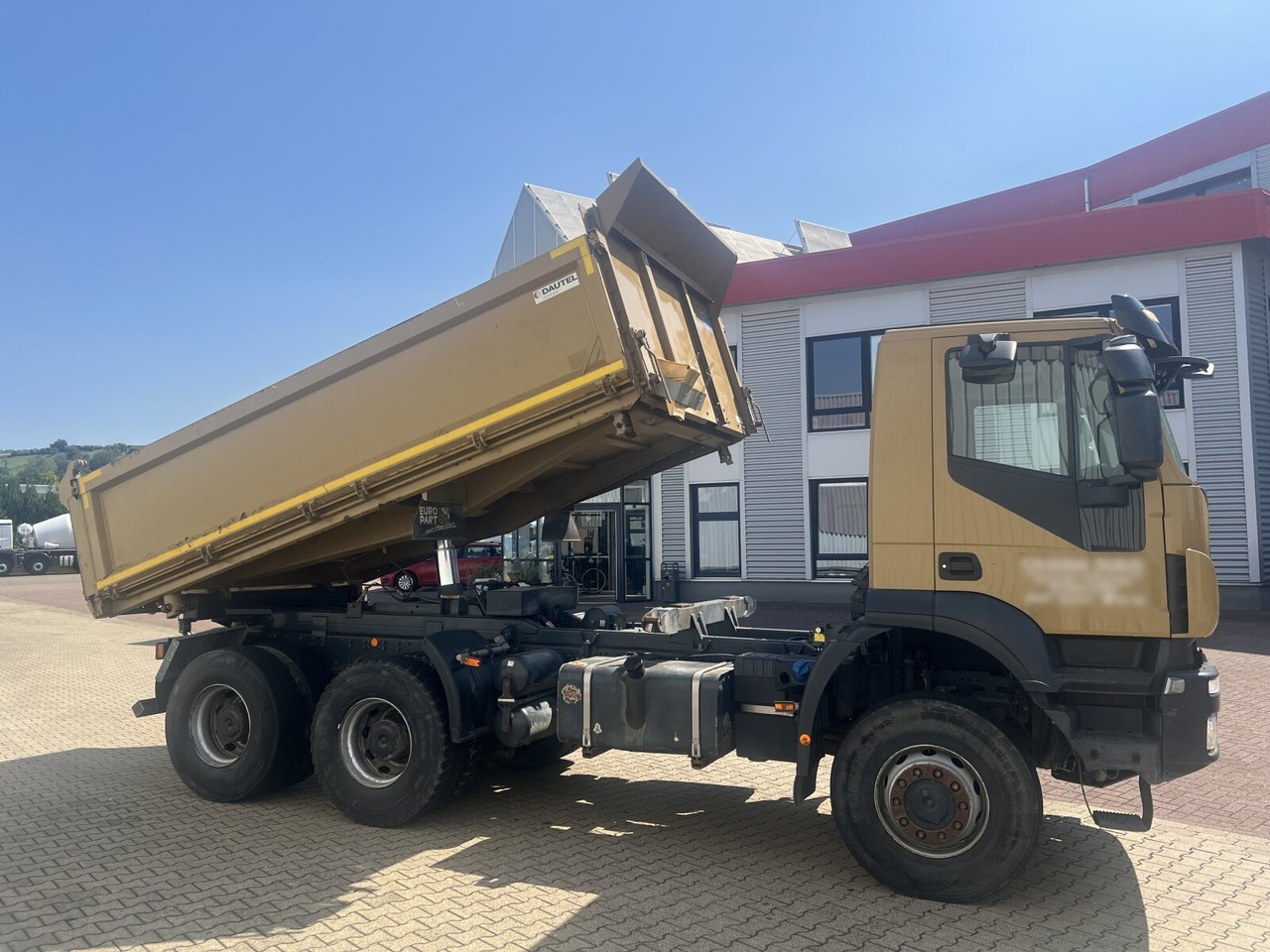 Kravas automašīna pašizgāzējs Trakker AD260T45W 6x6 Trakker AD260T45W 6x6: foto 11