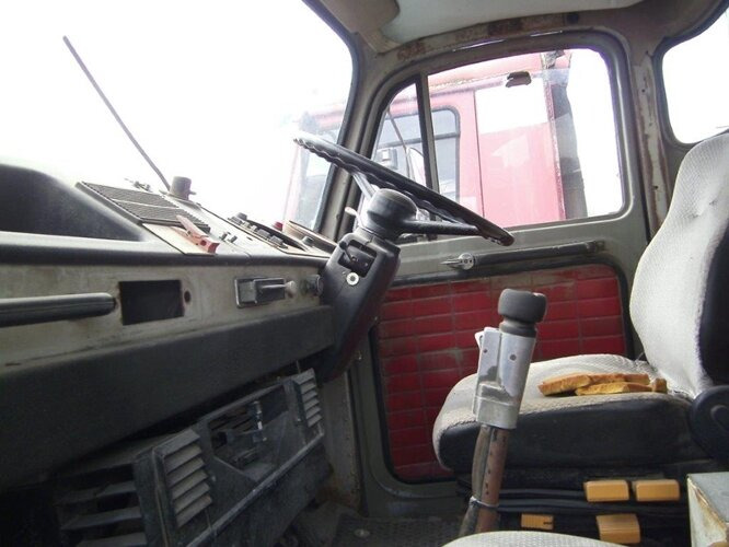 V5 4x2 Saurer V5 4x2 - Šasija kravas automašīna: foto 5 V5 4x2 Saurer V5 4x2 - Šasija kravas automašīna: foto 5