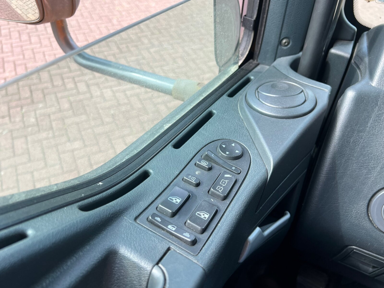 MAN TGL 8.220 4X2 BL TGL 8.220 4X2 BL - Vilcējs: foto 4 MAN TGL 8.220 4X2 BL TGL 8.220 4X2 BL - Vilcējs: foto 4