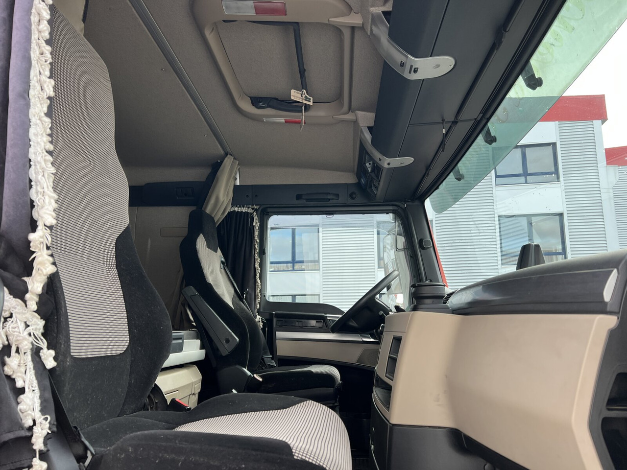 MAN TGX 18.500 4X4H BLS TGX 18.500 4X4H BLS, PriTarder, HydroDrive, Kipphydraulik - Vilcējs: foto 4 MAN TGX 18.500 4X4H BLS TGX 18.500 4X4H BLS, PriTarder, HydroDrive, Kipphydraulik - Vilcējs: foto 4