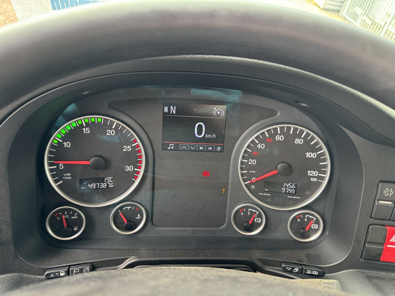 Vilcējs MAN TGX 18.500 4X4H BLS TGX 18.500 4X4H BLS, PriTarder, HydroDrive, Kipphydraulik: foto 14 Vilcējs MAN TGX 18.500 4X4H BLS TGX 18.500 4X4H BLS, PriTarder, HydroDrive, Kipphydraulik: foto 14