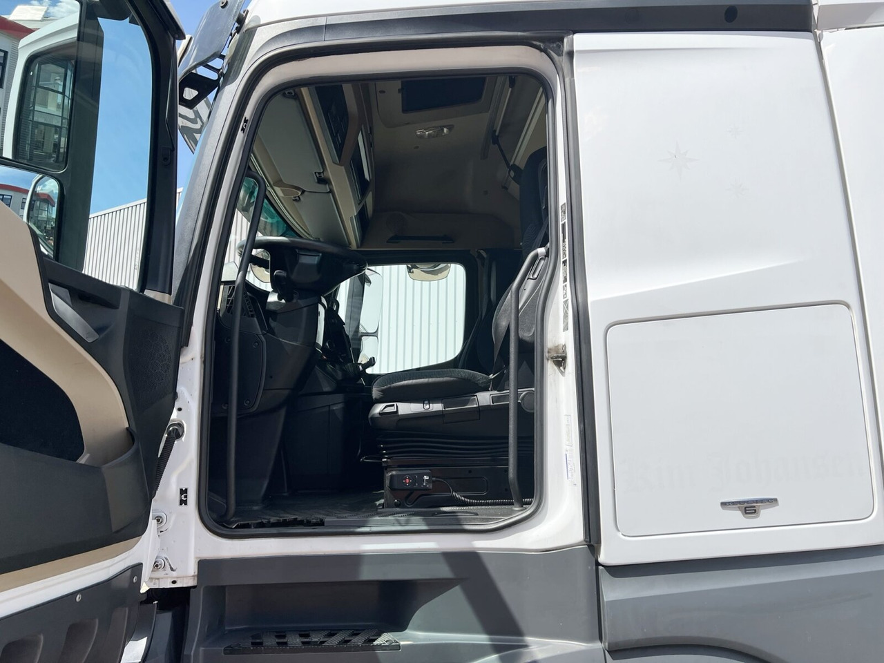 Mercedes-Benz Actros 1842 LS 4x2 Actros 1842 LS 4x2, 7x VORHANDEN - Vilcējs: foto 5 Mercedes-Benz Actros 1842 LS 4x2 Actros 1842 LS 4x2, 7x VORHANDEN - Vilcējs: foto 5
