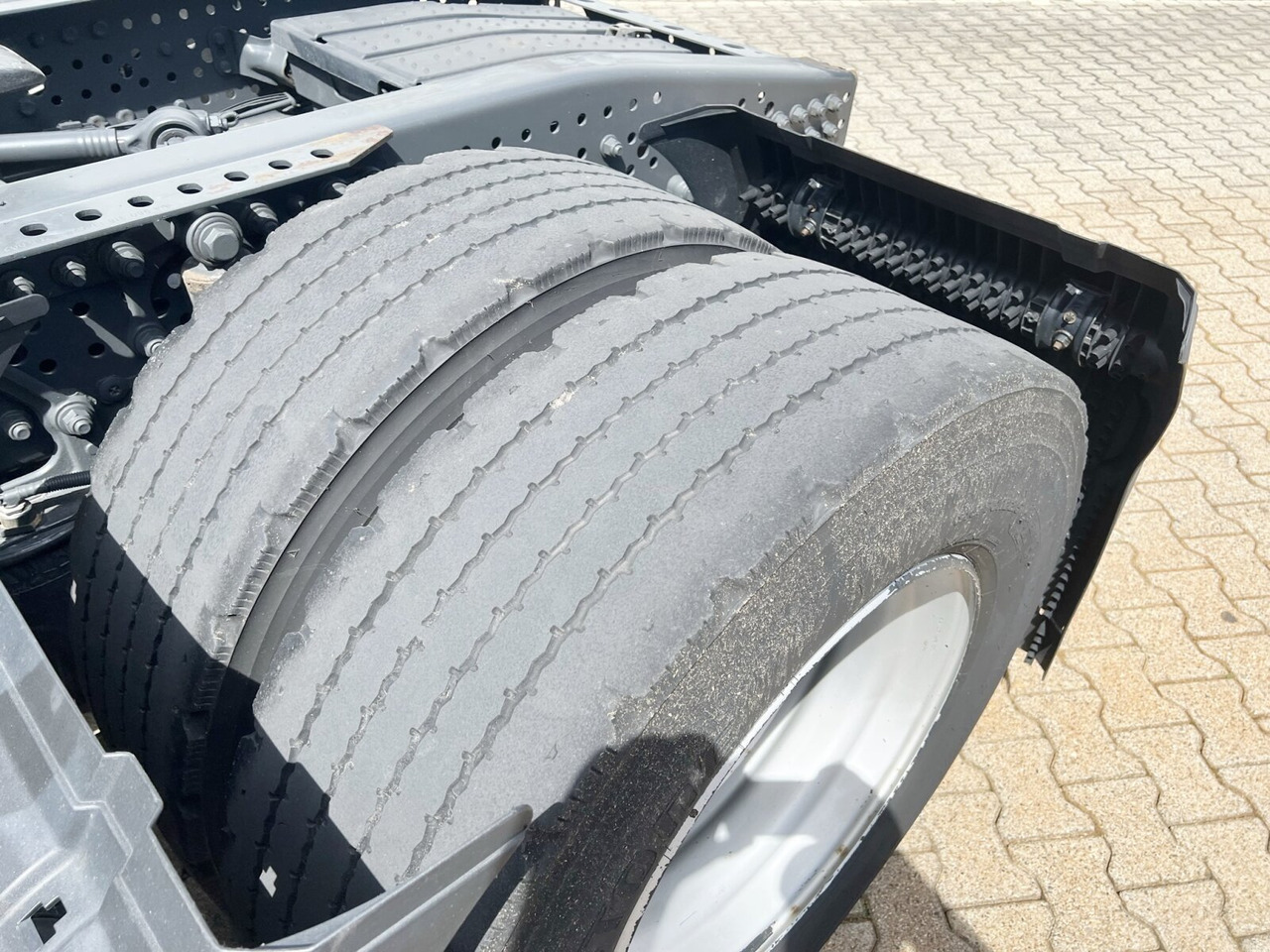 Mercedes-Benz Actros 1842 LS 4x2 Actros 1842 LS 4x2, 7x VORHANDEN - Vilcējs: foto 3 Mercedes-Benz Actros 1842 LS 4x2 Actros 1842 LS 4x2, 7x VORHANDEN - Vilcējs: foto 3