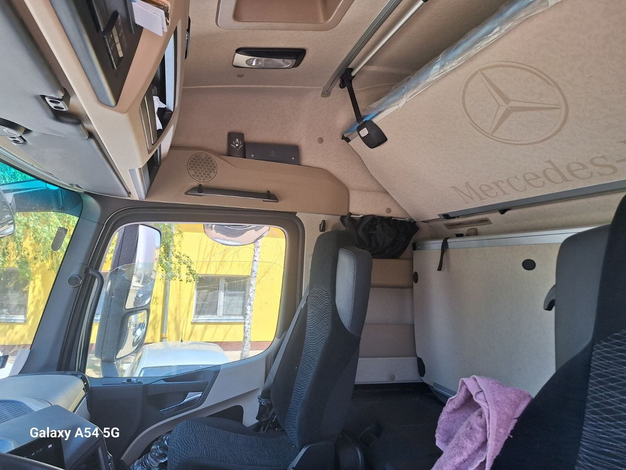 Mercedes-Benz Actros 1846 LS 4x2 Actros 1846 LS 4x2 MultimediaCockpit, StreamSpace, ADR - Vilcējs: foto 5 Mercedes-Benz Actros 1846 LS 4x2 Actros 1846 LS 4x2 MultimediaCockpit, StreamSpace, ADR - Vilcējs: foto 5