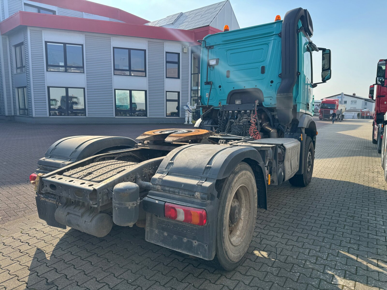 Mercedes-Benz Arocs 1842 LS 4x4 HAD Arocs 1842 LS 4x4 HAD, HydroDrive, Kipphydraulik - Vilcējs: foto 3 Mercedes-Benz Arocs 1842 LS 4x4 HAD Arocs 1842 LS 4x4 HAD, HydroDrive, Kipphydraulik - Vilcējs: foto 3