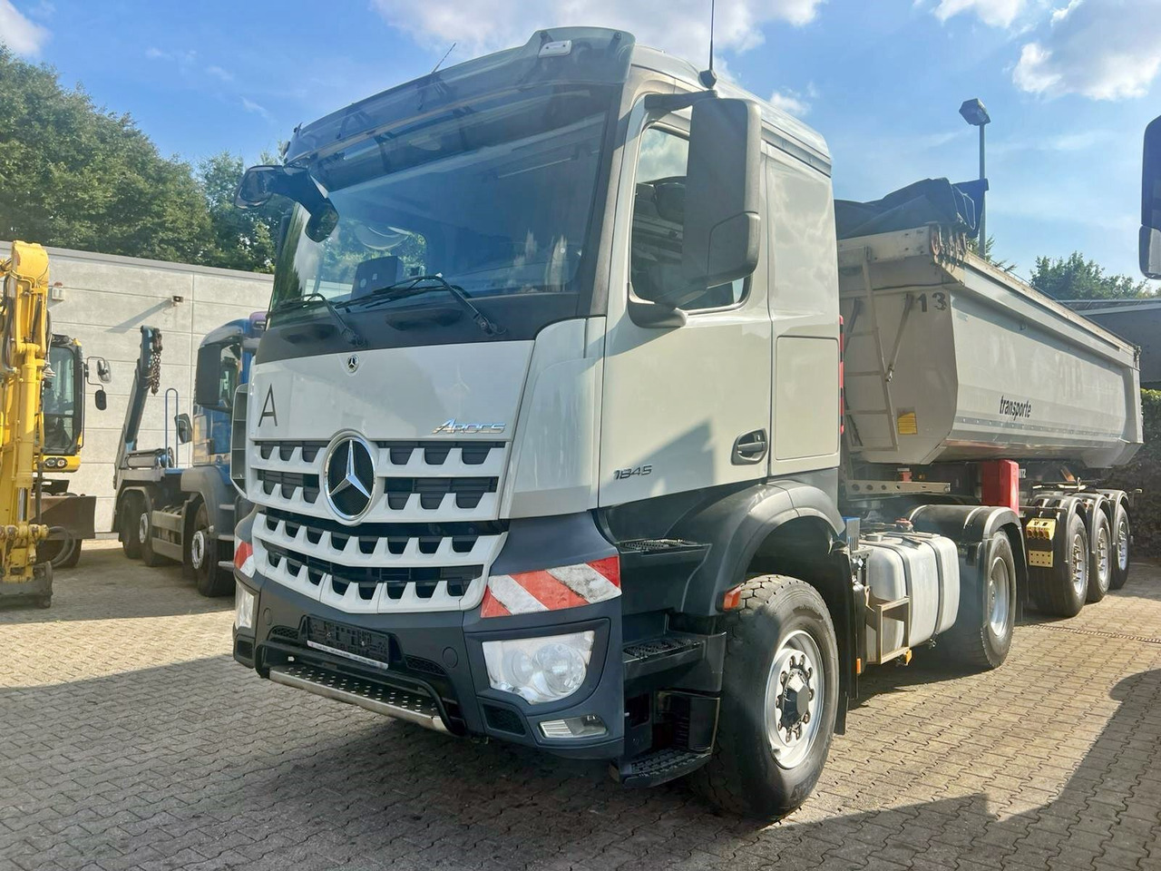 Mercedes-Benz Arocs 1845 LS 4x4 HAD Arocs 1845 LS 4x4 HAD - Vilcējs: foto 1 Mercedes-Benz Arocs 1845 LS 4x4 HAD Arocs 1845 LS 4x4 HAD - Vilcējs: foto 1