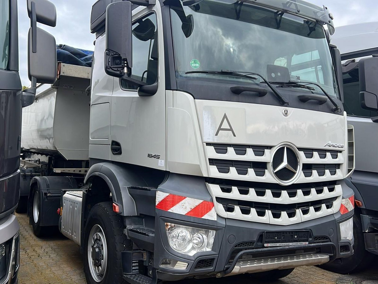 Mercedes-Benz Arocs 1845 LS 4x4 HAD Arocs 1845 LS 4x4 HAD - Vilcējs: foto 2 Mercedes-Benz Arocs 1845 LS 4x4 HAD Arocs 1845 LS 4x4 HAD - Vilcējs: foto 2
