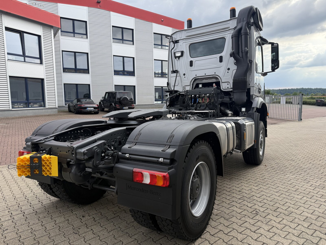 Jaunā Vilcējs Mercedes-Benz Arocs 1853 AS 4x4 Arocs 1853 AS 4x4, Retarder, MultimediaCockpit, Navi: foto 12