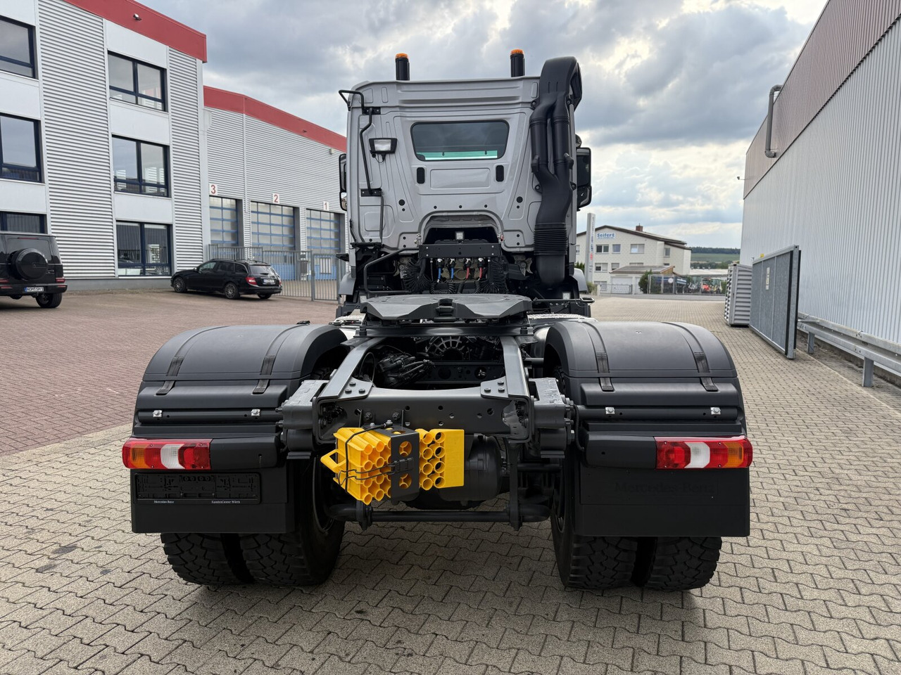 Jaunā Vilcējs Mercedes-Benz Arocs 1853 AS 4x4 Arocs 1853 AS 4x4, Retarder, MultimediaCockpit, Navi: foto 13