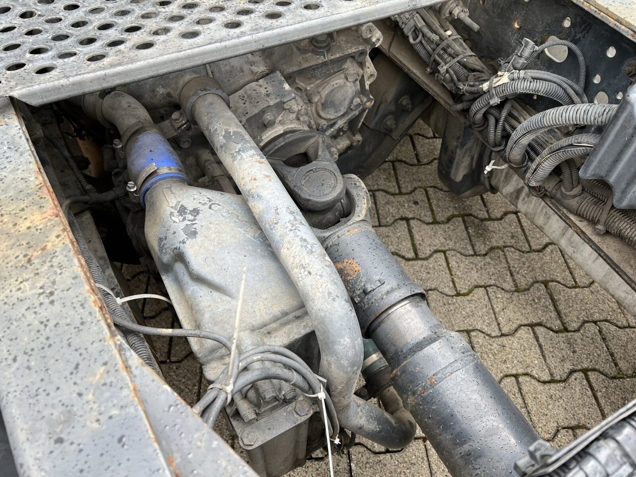 Stralis AS440S42 4x2 Stralis AS440S42 4x2, Retarder - Vilcējs: foto 2 Stralis AS440S42 4x2 Stralis AS440S42 4x2, Retarder - Vilcējs: foto 2