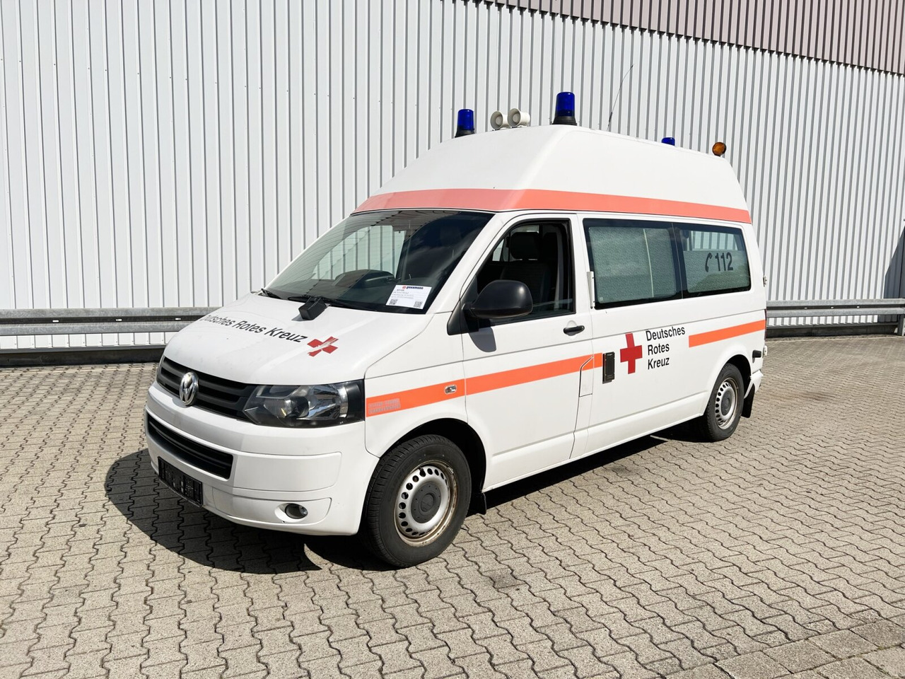 Volkswagen T5 2.0 TDI 4x2 T5 2.0 TDI 4x2, Krankenwagen - Ātrās palīdzības mašīna: foto 1 Volkswagen T5 2.0 TDI 4x2 T5 2.0 TDI 4x2, Krankenwagen - Ātrās palīdzības mašīna: foto 1