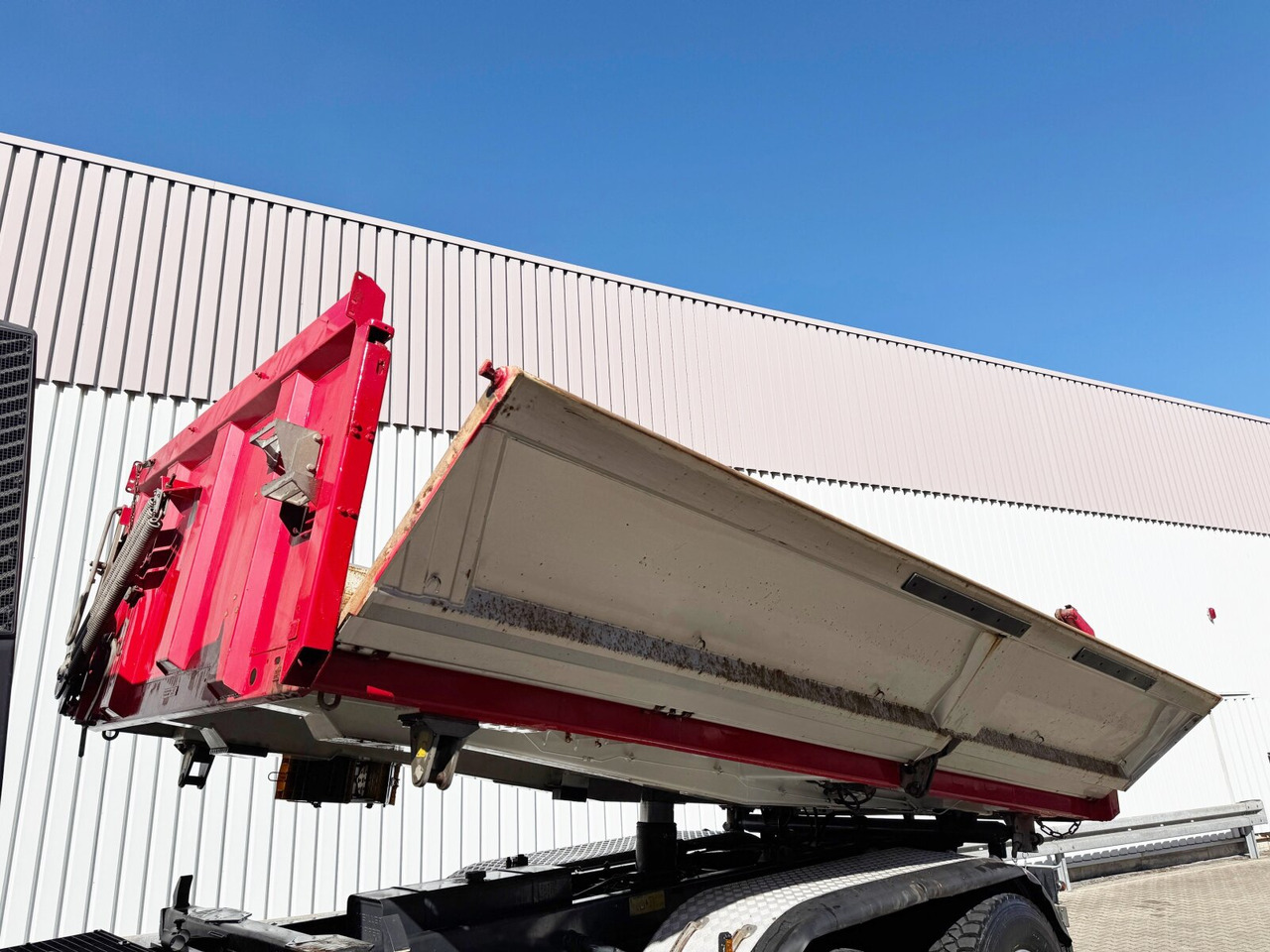 X-Way AD260X46Z 6x4 X-Way AD260X46Z 6x4, Bordmatik - Kravas automašīna pašizgāzējs: foto 2 X-Way AD260X46Z 6x4 X-Way AD260X46Z 6x4, Bordmatik - Kravas automašīna pašizgāzējs: foto 2