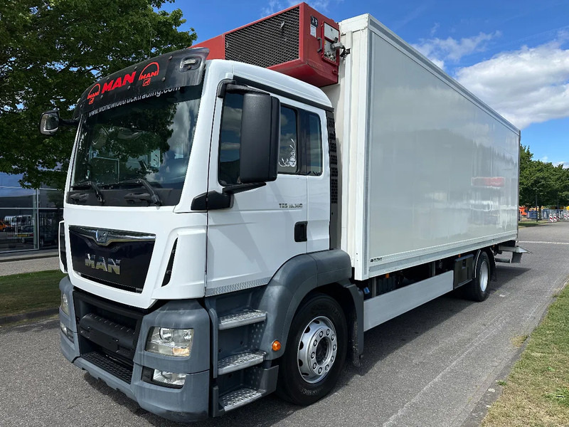 MAN TGS 18.360 FRIGOBLOCK FK25 MULTITEMP + LIFT / LADEBORDWAND 2000 KG + EURO 6 + AIRCO - Kravas automašīna refrižerators: foto 1 MAN TGS 18.360 FRIGOBLOCK FK25 MULTITEMP + LIFT / LADEBORDWAND 2000 KG + EURO 6 + AIRCO - Kravas automašīna refrižerators: foto 1