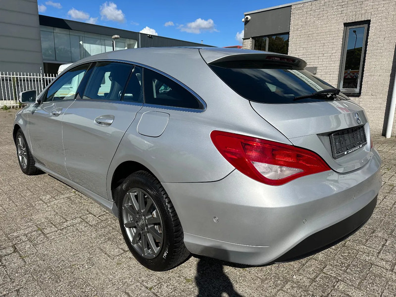 Mercedes-Benz CLA-Klasse 200 D - SHOOTING BRAKE + STANDKLIMA + NAVI - Vieglā automašīna: foto 3 Mercedes-Benz CLA-Klasse 200 D - SHOOTING BRAKE + STANDKLIMA + NAVI - Vieglā automašīna: foto 3