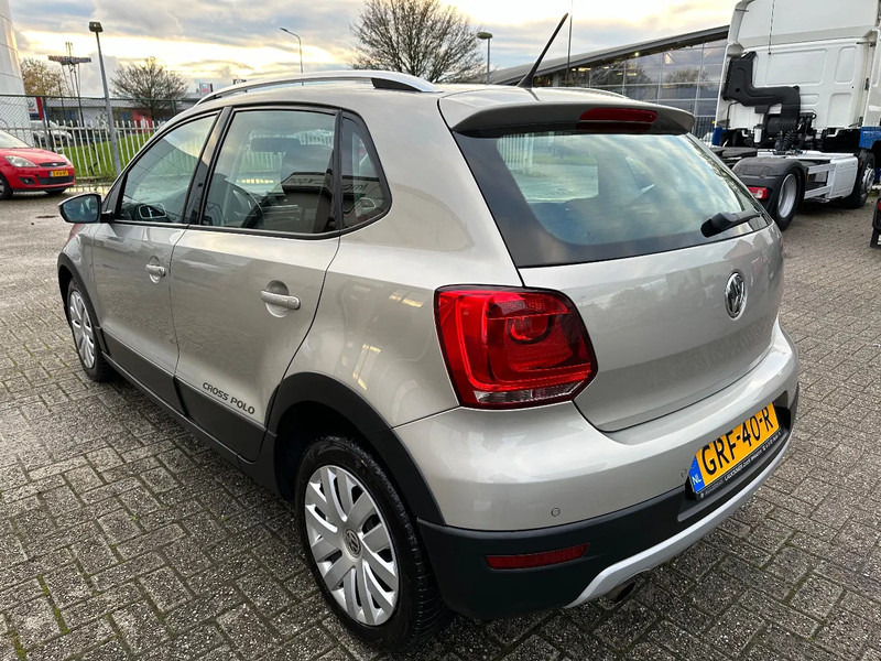 Volkswagen Polo 1.2 TSI CROSS + AUTOMATIC + 101.474 KM + APK/TUV - Hečbeks: foto 3 Volkswagen Polo 1.2 TSI CROSS + AUTOMATIC + 101.474 KM + APK/TUV - Hečbeks: foto 3