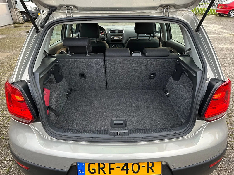 Volkswagen Polo 1.2 TSI CROSS + AUTOMATIC + 101.474 KM + APK/TUV - Hečbeks: foto 4 Volkswagen Polo 1.2 TSI CROSS + AUTOMATIC + 101.474 KM + APK/TUV - Hečbeks: foto 4