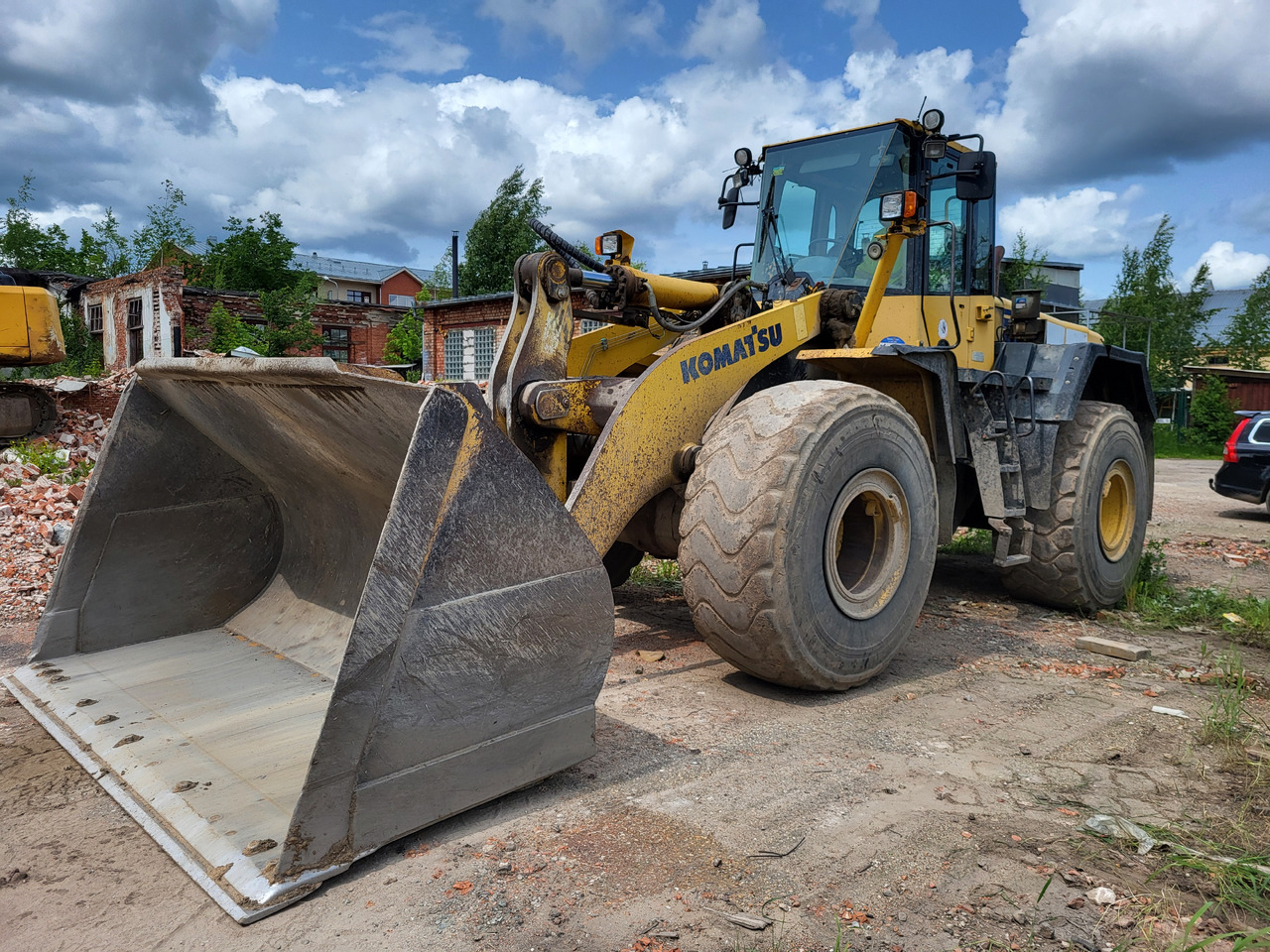 KOMATSU WA470-6 - Riteņu iekrāvējs: foto 1 KOMATSU WA470-6 - Riteņu iekrāvējs: foto 1