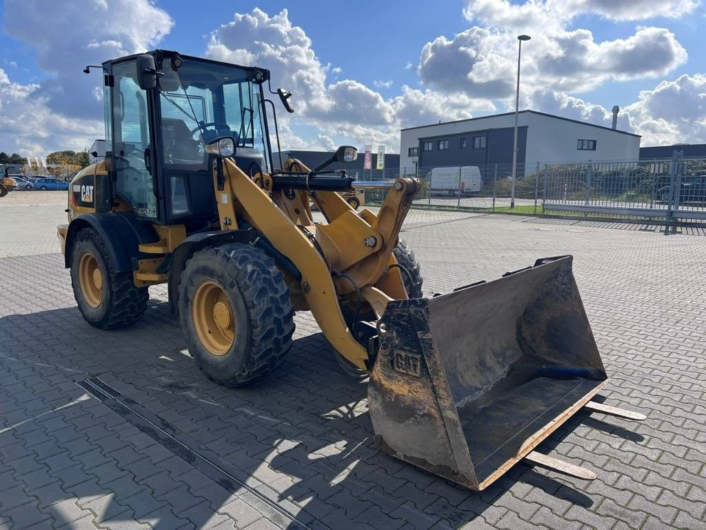 CAT 908M EPA+CE - Riteņu iekrāvējs: foto 4 CAT 908M EPA+CE - Riteņu iekrāvējs: foto 4