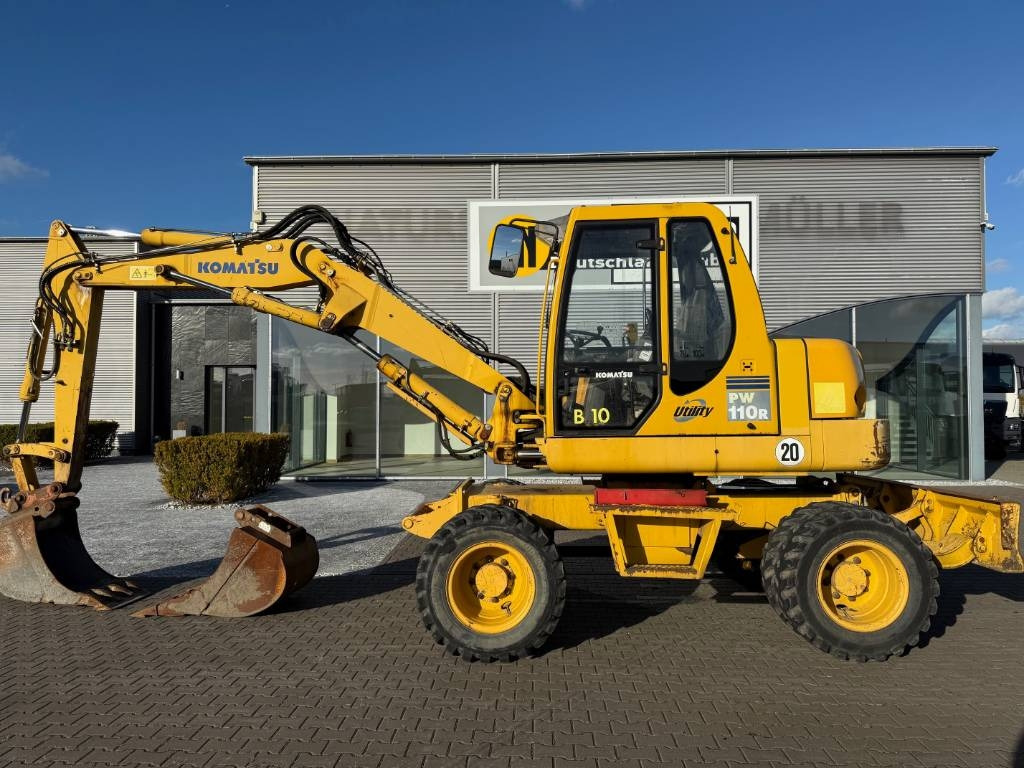 Komatsu PW 110 - Riteņu ekskavators: foto 1 Komatsu PW 110 - Riteņu ekskavators: foto 1