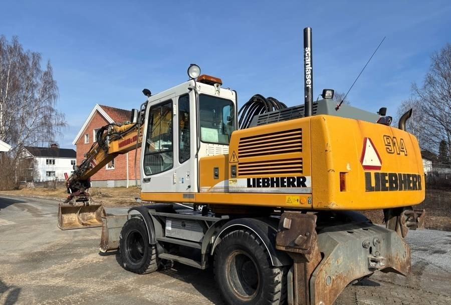 Liebherr A 914 Litronic A2-PL Tiltrotator 30Km/h - Riteņu ekskavators: foto 2 Liebherr A 914 Litronic A2-PL Tiltrotator 30Km/h - Riteņu ekskavators: foto 2