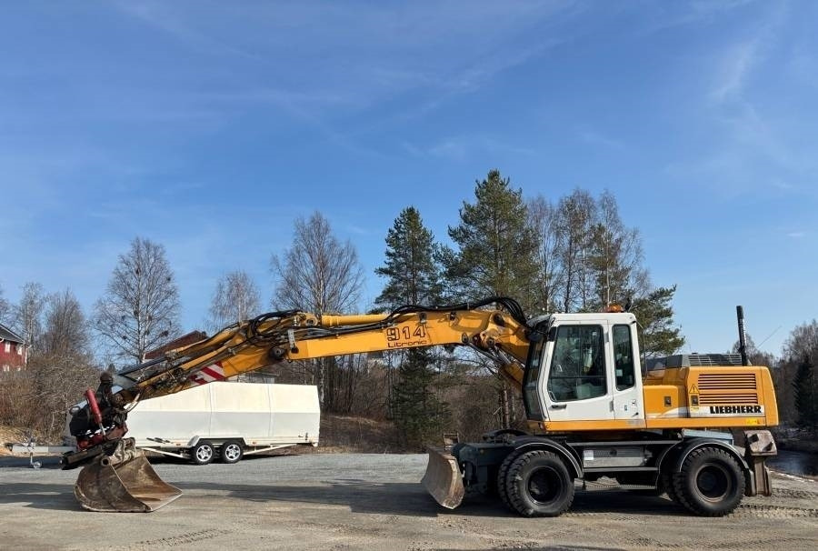 Liebherr A 914 Litronic A2-PL Tiltrotator 30Km/h - Riteņu ekskavators: foto 1 Liebherr A 914 Litronic A2-PL Tiltrotator 30Km/h - Riteņu ekskavators: foto 1