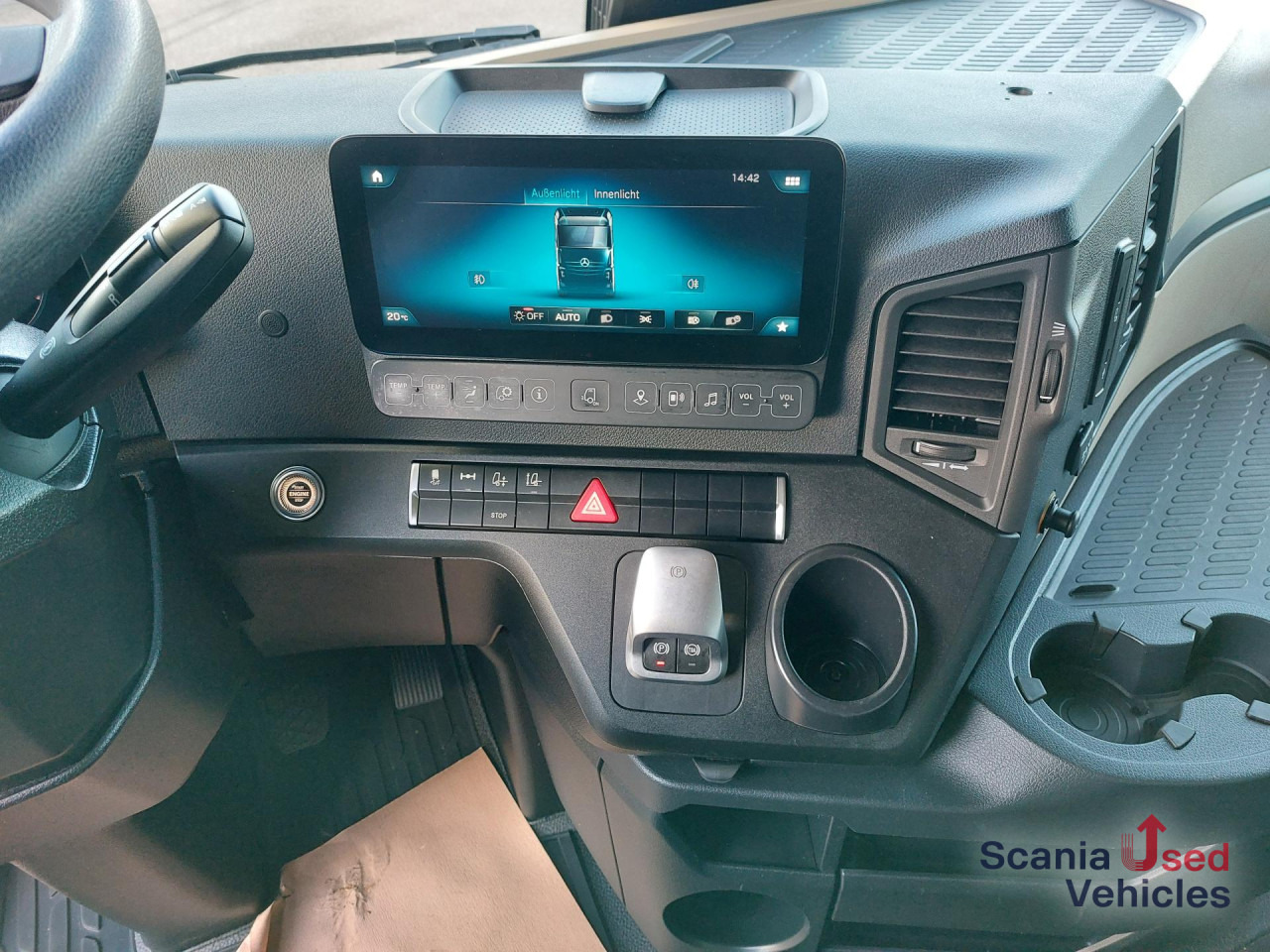 MERCEDES-BENZ 1845L Edscha - NUR KOMPLETT m. ANH.!!! - Kravas automašīna ar tentu: foto 3 MERCEDES-BENZ 1845L Edscha - NUR KOMPLETT m. ANH.!!! - Kravas automašīna ar tentu: foto 3