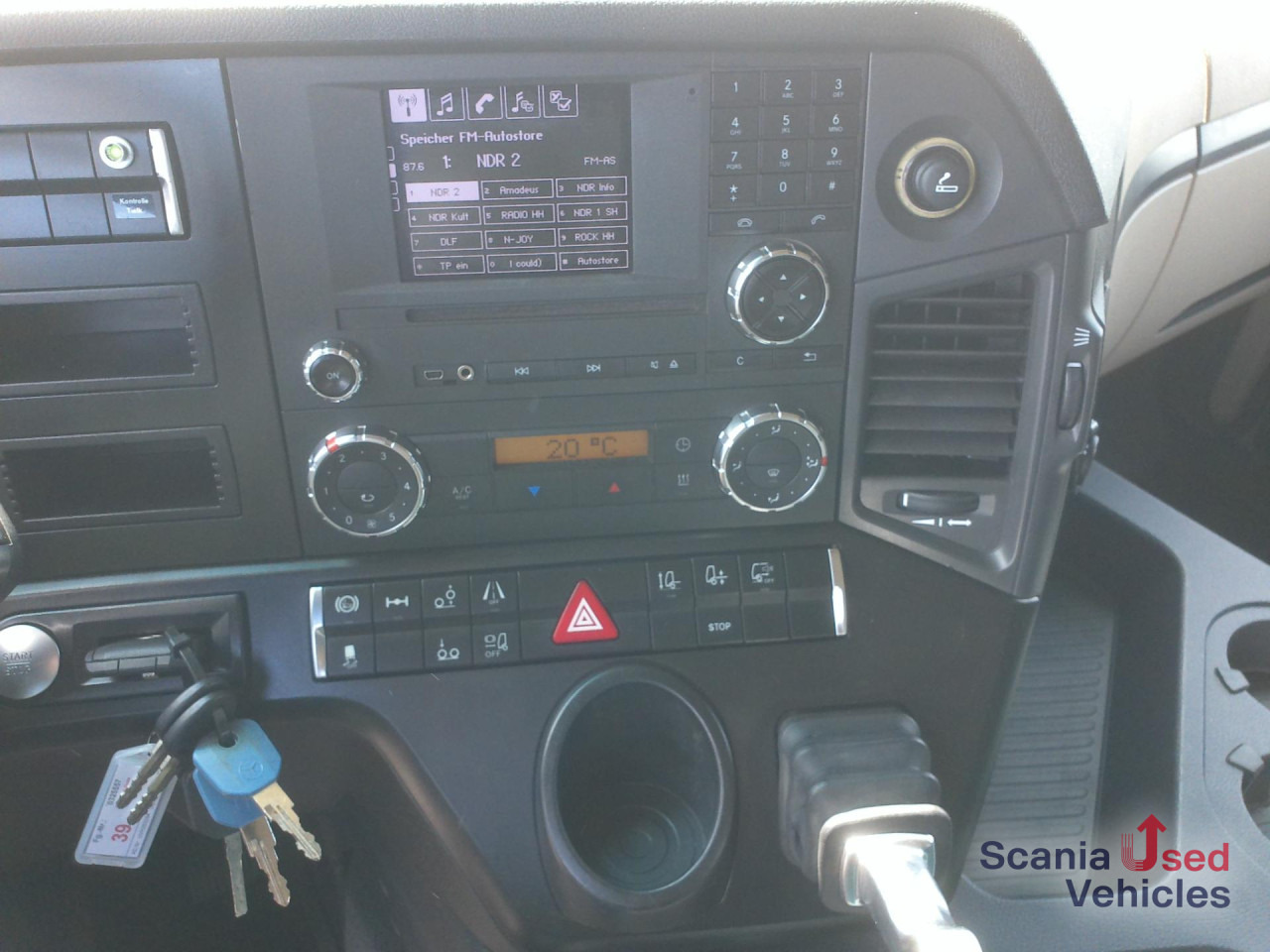 MERCEDES-BENZ Actros 2533L Volumen - Kravas automašīna ar tentu: foto 2 MERCEDES-BENZ Actros 2533L Volumen - Kravas automašīna ar tentu: foto 2