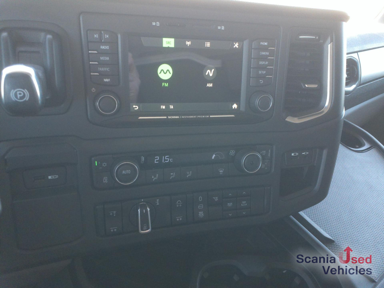 SCANIA G 410 B6x2*4NA Lenk- Liftachse, Boardwand - Kravas automašīna ar tentu: foto 4 SCANIA G 410 B6x2*4NA Lenk- Liftachse, Boardwand - Kravas automašīna ar tentu: foto 4