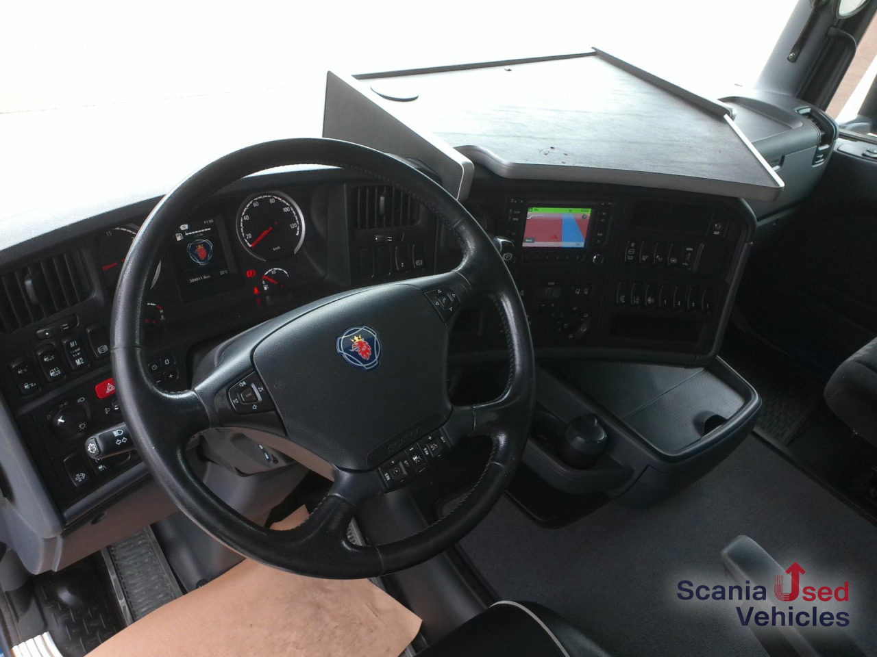 SCANIA R 450 LB6x2*4MNA - Zirgu kravas automašīna: foto 2 SCANIA R 450 LB6x2*4MNA - Zirgu kravas automašīna: foto 2