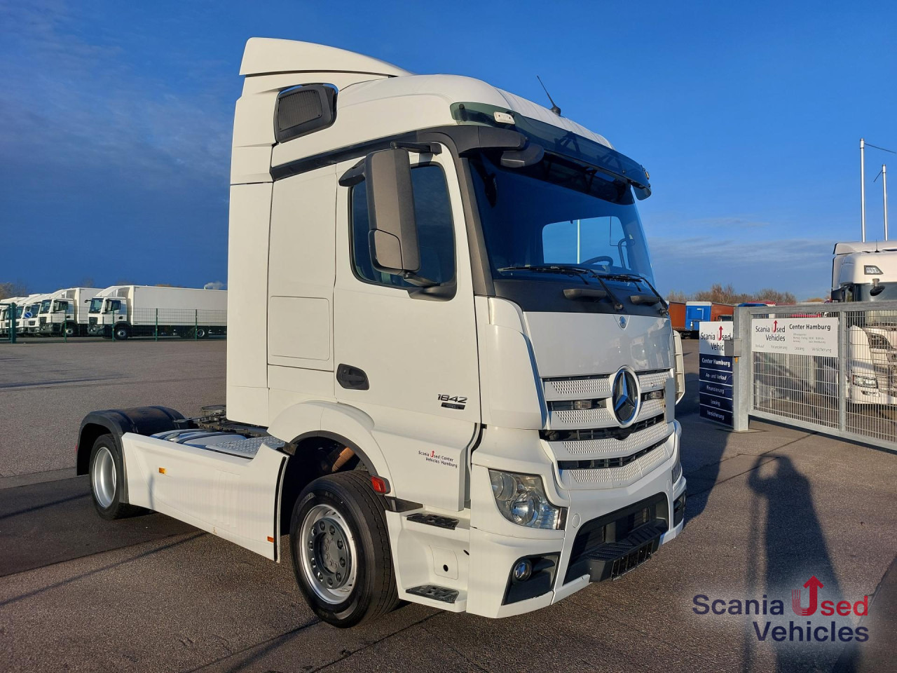 MERCEDES-BENZ Actros 1842 - Vilcējs: foto 1 MERCEDES-BENZ Actros 1842 - Vilcējs: foto 1