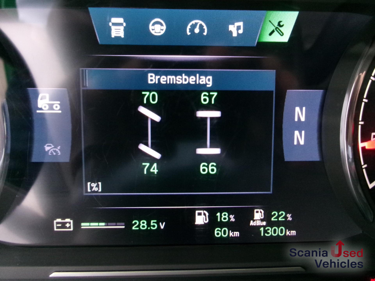 SCANIA R 450 A4x2EB 2 Tanks Standklima TOP!!! - Vilcējs: foto 4 SCANIA R 450 A4x2EB 2 Tanks Standklima TOP!!! - Vilcējs: foto 4