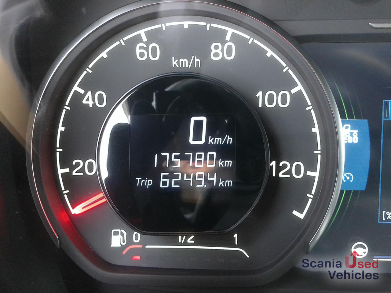 SCANIA R 460 A4x2EB - Vilcējs: foto 4 SCANIA R 460 A4x2EB - Vilcējs: foto 4