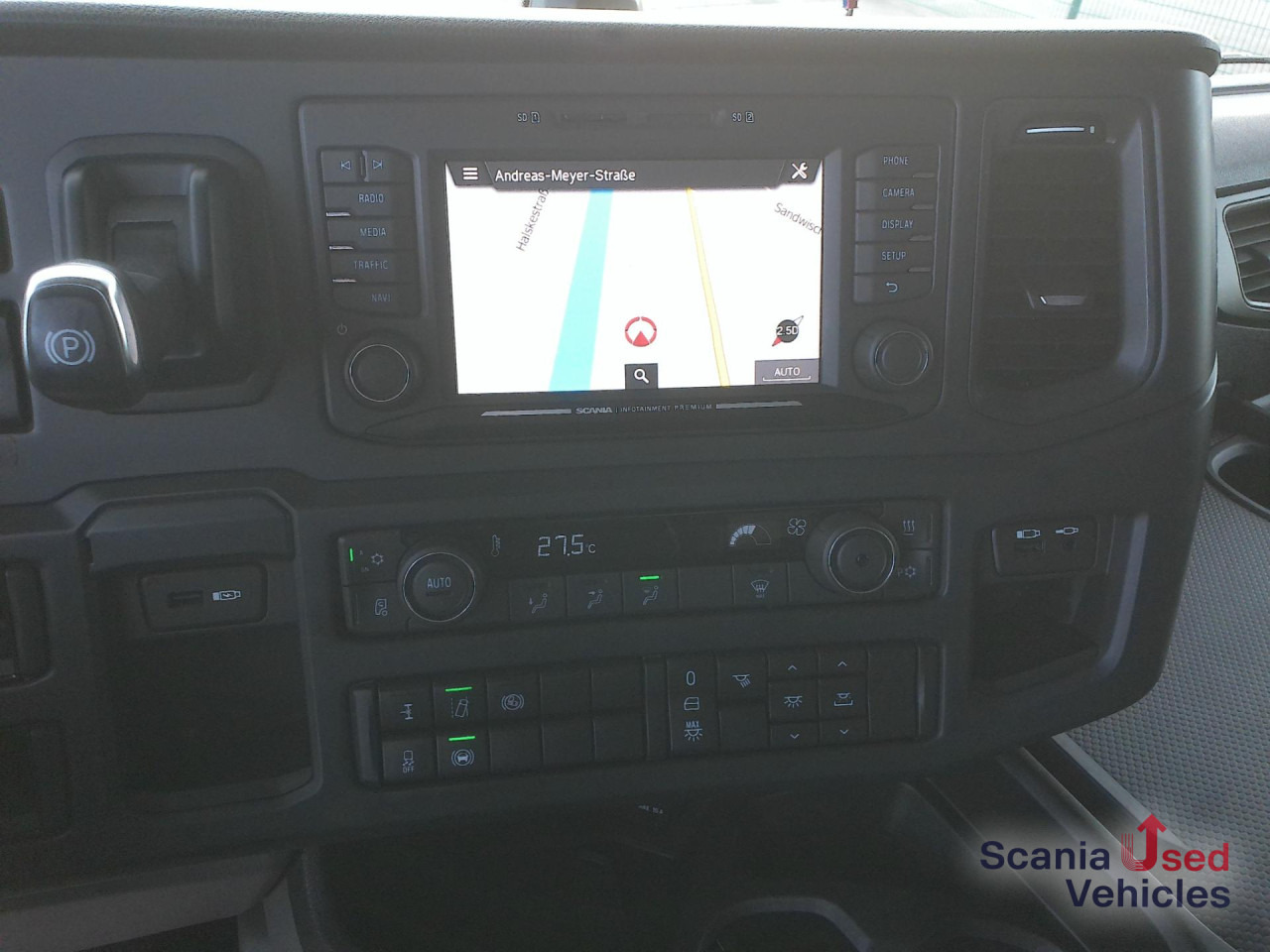 SCANIA R 460 A4x2NA - Vilcējs: foto 3 SCANIA R 460 A4x2NA - Vilcējs: foto 3