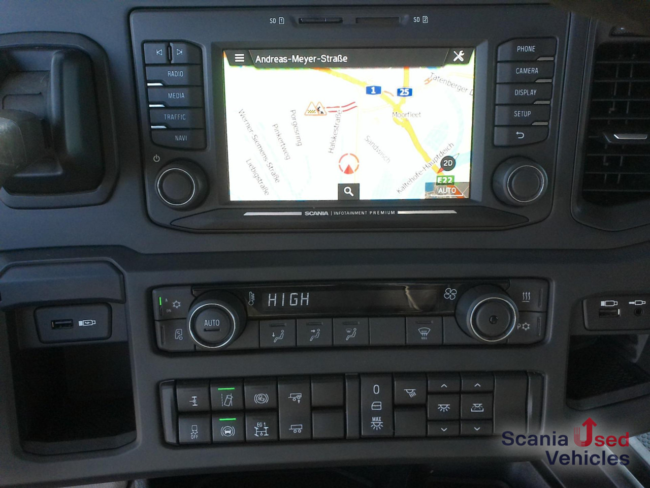 SCANIA R 460 A4x2NA - Vilcējs: foto 3 SCANIA R 460 A4x2NA - Vilcējs: foto 3