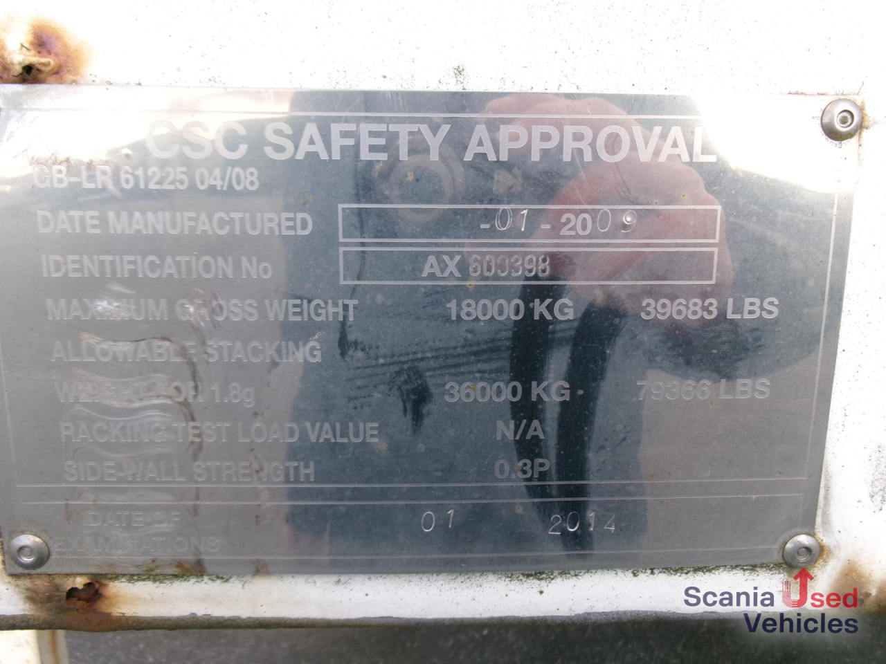 Wechselkoffer 7,45m mit Rolltor Schlüssellochwand - Piekabe slēgtā virsbūve: foto 4 Wechselkoffer 7,45m mit Rolltor Schlüssellochwand - Piekabe slēgtā virsbūve: foto 4