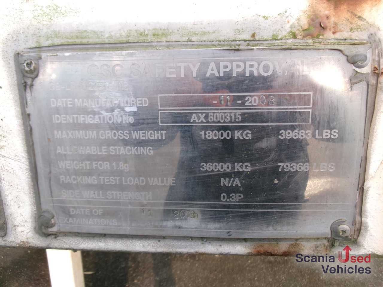 Wechselkoffer mit Rolltor und - Piekabe slēgtā virsbūve: foto 3 Wechselkoffer mit Rolltor und - Piekabe slēgtā virsbūve: foto 3