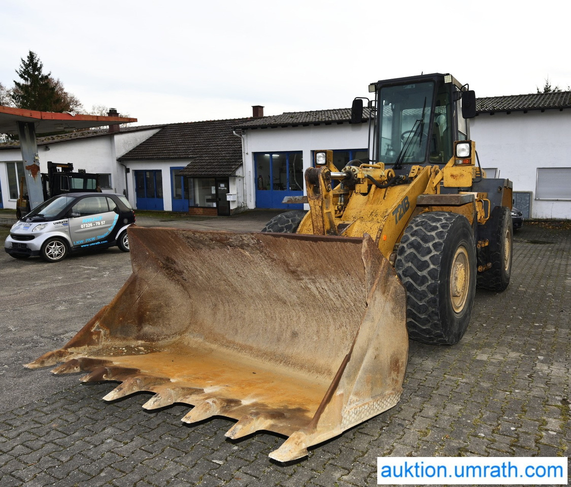 CASE 721 B - Riteņu iekrāvējs: foto 2 CASE 721 B - Riteņu iekrāvējs: foto 2