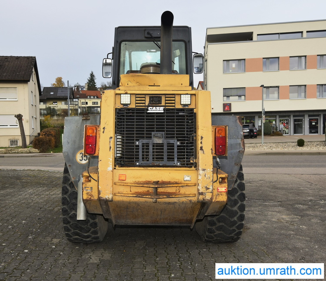 CASE 721 B - Riteņu iekrāvējs: foto 5 CASE 721 B - Riteņu iekrāvējs: foto 5