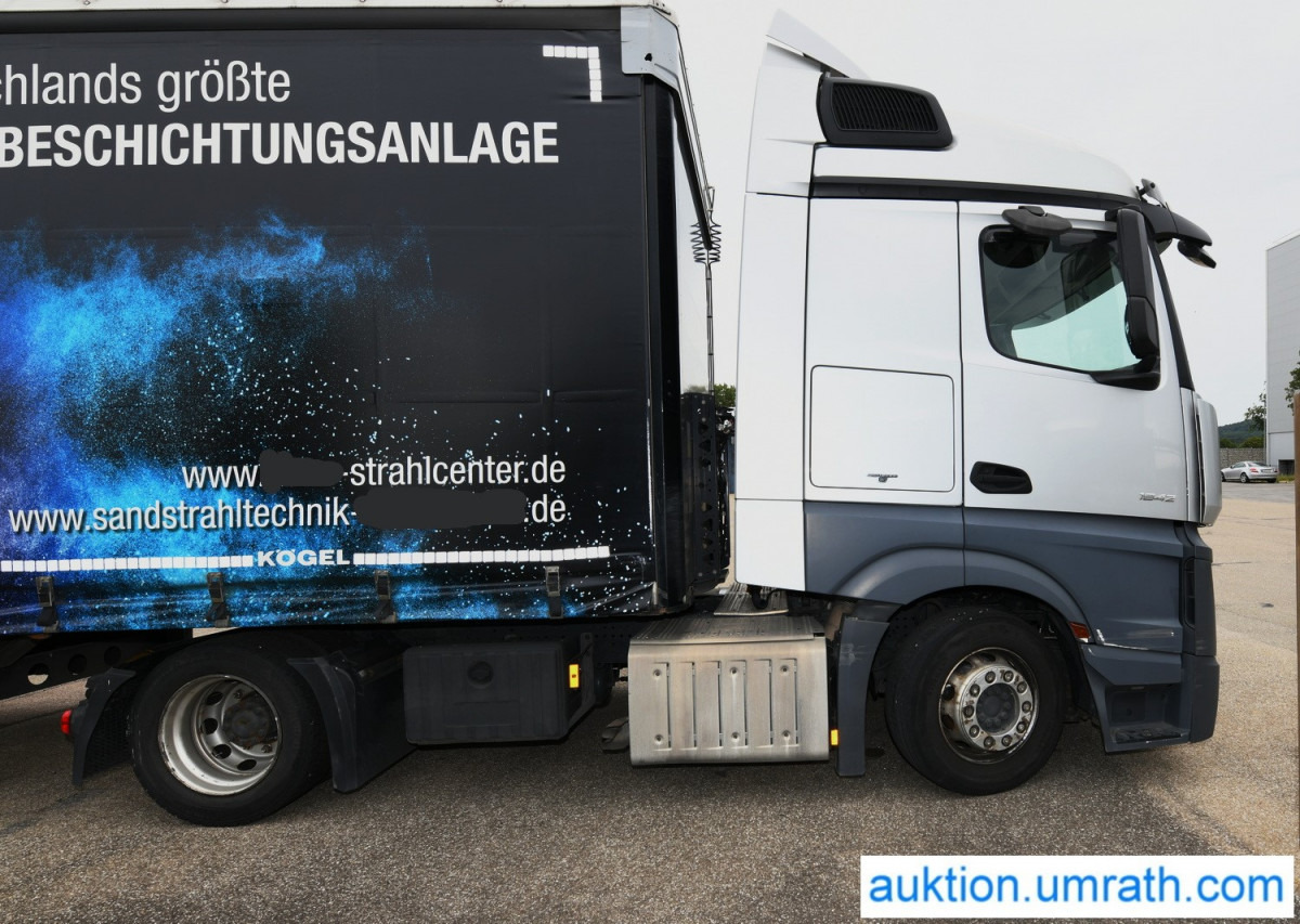 Mercedes Benz Actros DB 1842 LS Sattelzugmaschine EURO 6 StreamSpace LowLiner Klimaautomatik Automatikgetriebe Navi - Vilcējs: foto 4 Mercedes Benz Actros DB 1842 LS Sattelzugmaschine EURO 6 StreamSpace LowLiner Klimaautomatik Automatikgetriebe Navi - Vilcējs: foto 4